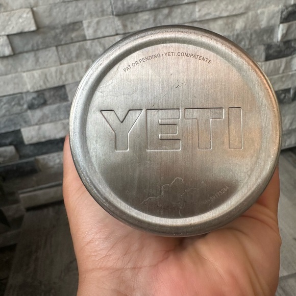 YETI Rambler Stainless Steel Tumbler with Magslider Lid 30oz Seafoam - Picture 9 of 10